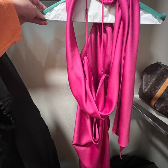 HOUSE OF CB AIDA MINI DRESS - Picture 3 of 8